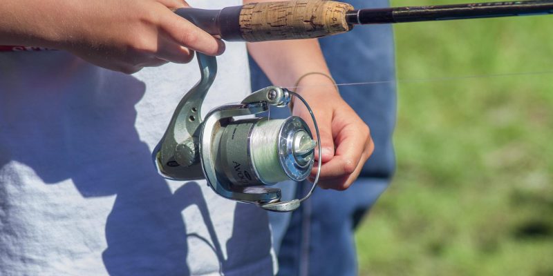 What are the Disadvantages of Using a Light Fishing Pole?